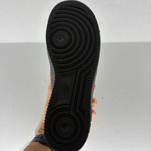 Nike Air Force 1 Low 07 Black White Swoosh Mens Size 9 FZ0627-010 Near Deadstock main image 10